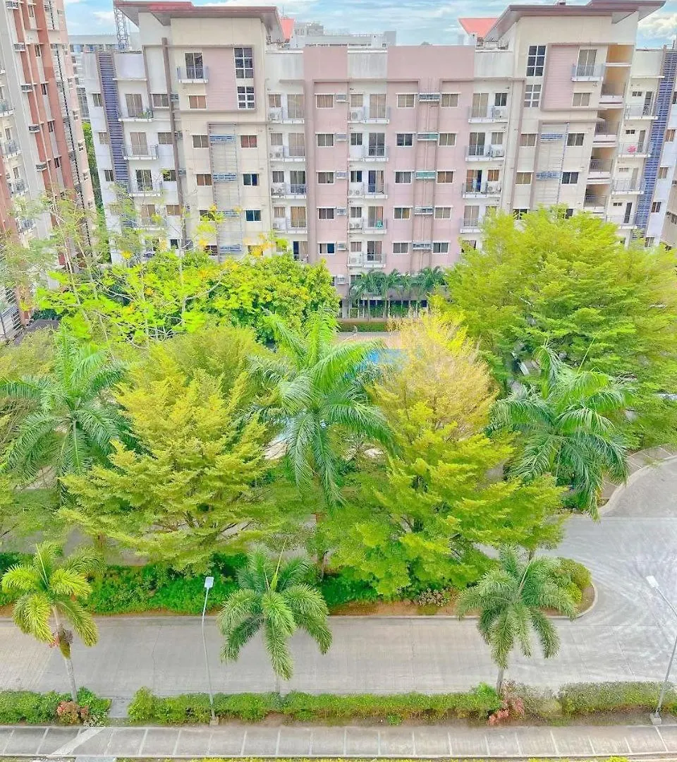 Davao City Serene Oaisis Condo With Netflix & Wifi 0*,